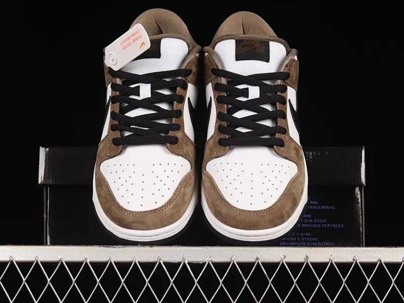 All categories Nk SB Dunk Series Nk SB Dunk Low Low-top sneakers Nk SB Dunk Low Pro "Trail End Brown" suede brown white and black snake pattern SB Dunk Series low-top casual sports skateboard shoes 304292-102